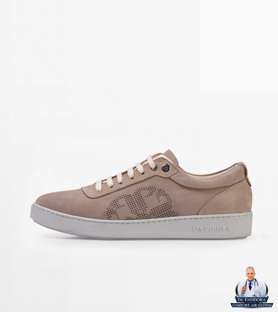 رنگ کرم نبوک