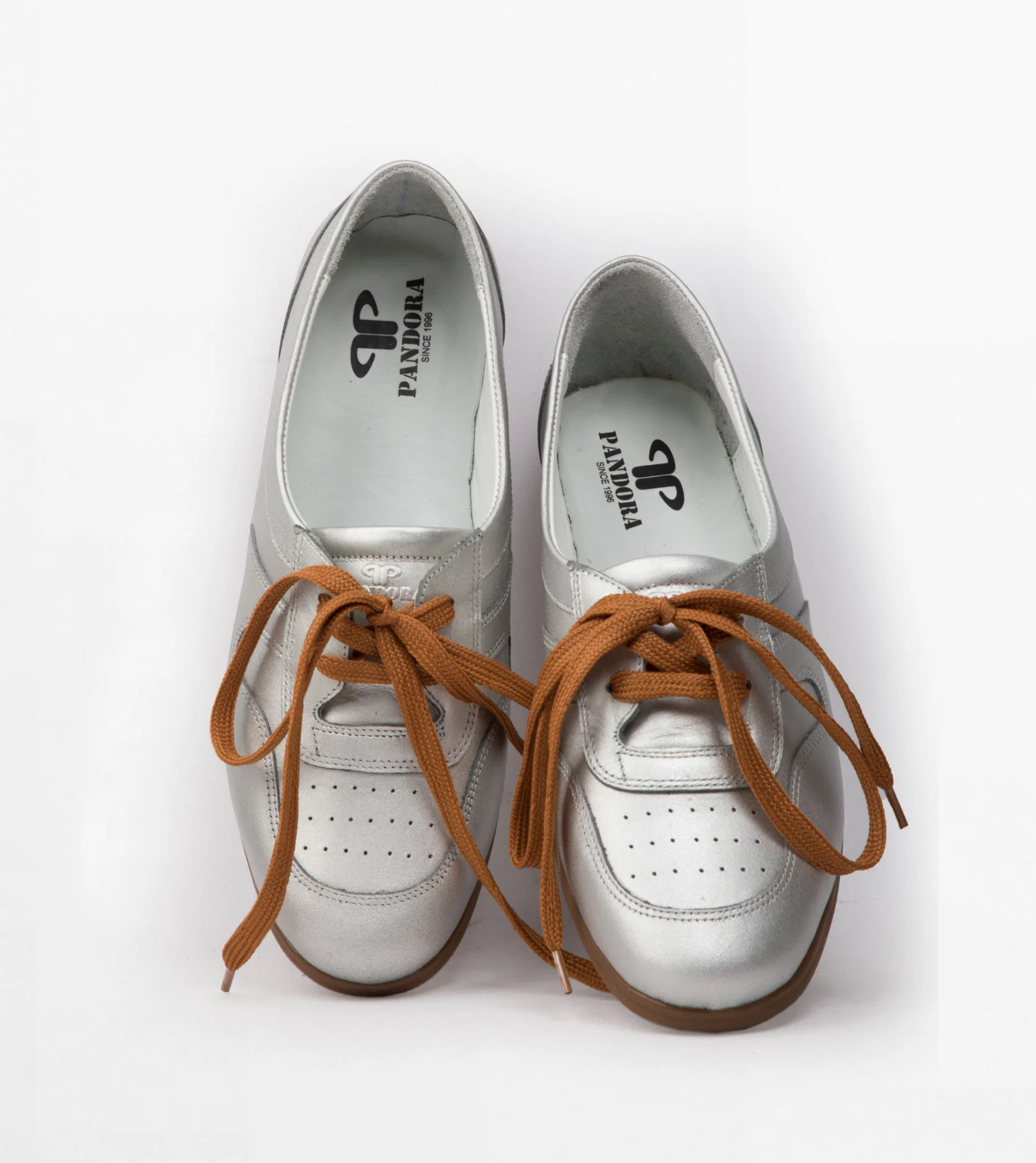 کفش اسپرت چرم زنانه کد 18226 - تصویر شماره 1